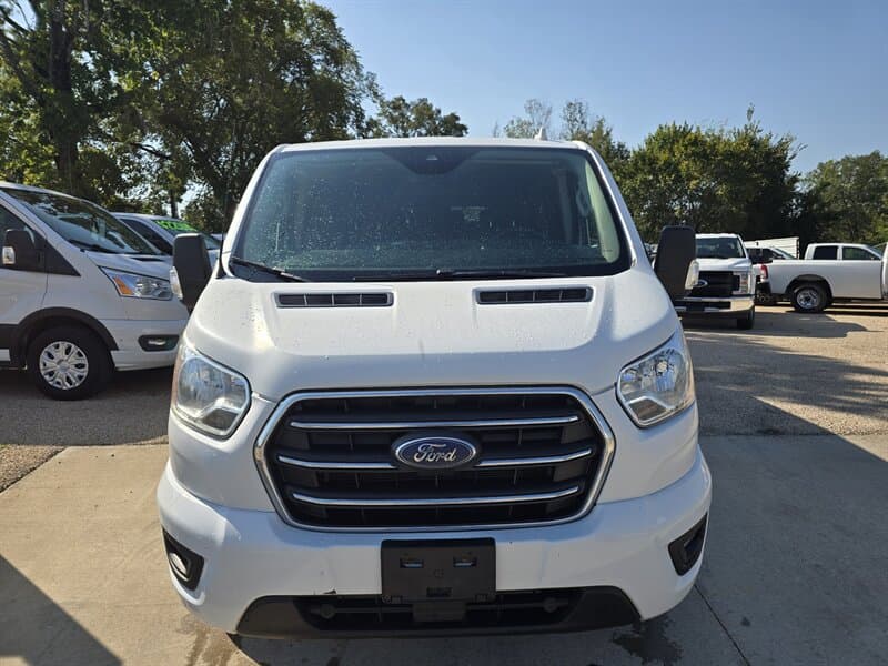 Ford Transit 350 XLT 15 Passenger Van, gallery photo 3