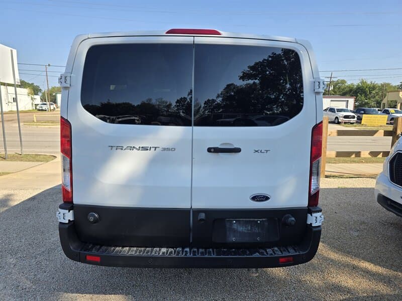 Ford Transit 350 XLT 15 Passenger Van, gallery photo 6