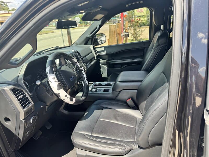 Ford Expedition XLT, gallery photo 10