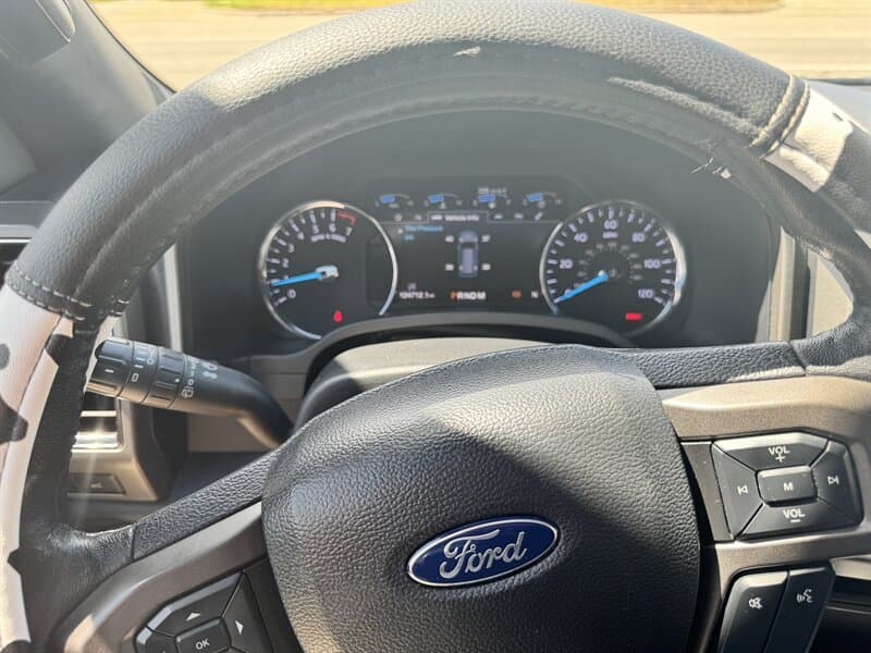 Ford Expedition XLT, gallery photo 13