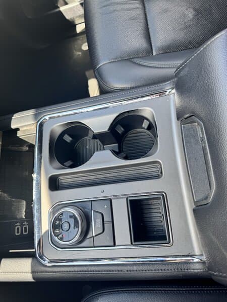 Ford Expedition XLT, gallery photo 15
