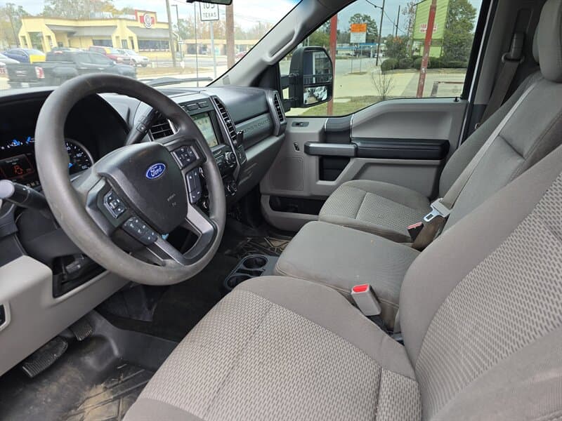 Ford F-250 Super Duty XLT, gallery photo 8