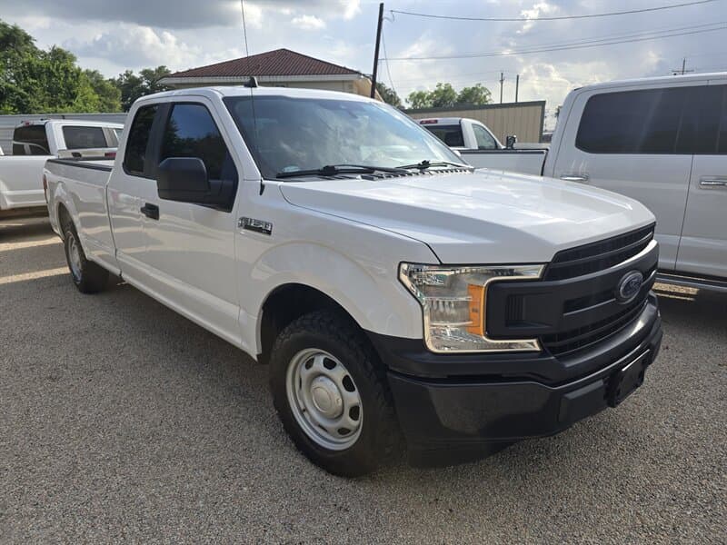 Ford F-150 XL V8, gallery photo 3
