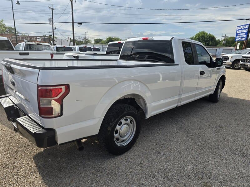 Ford F-150 XL V8, gallery photo 4