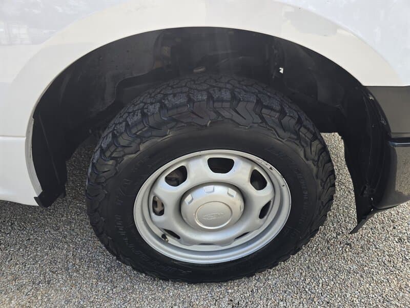 Ford F-150 XL V8, gallery photo 7