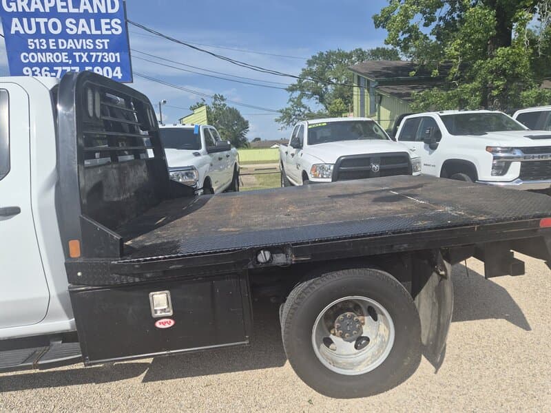 Chevrolet Silverado 3500 WT Dually 9' Flatbed Gooseneck, gallery photo 4