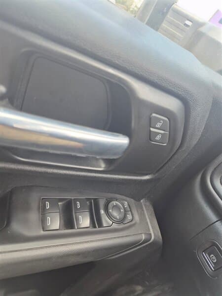 Chevrolet Silverado 3500 Service Body, gallery photo 24