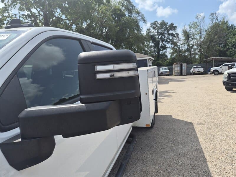 Chevrolet Silverado 3500 Service Body, gallery photo 3