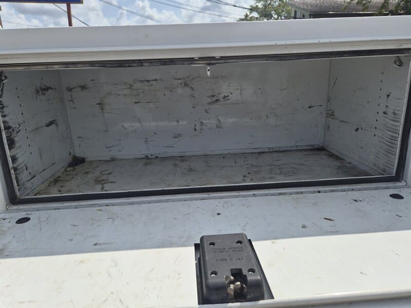 Chevrolet Silverado 3500 Service Body, gallery photo 8