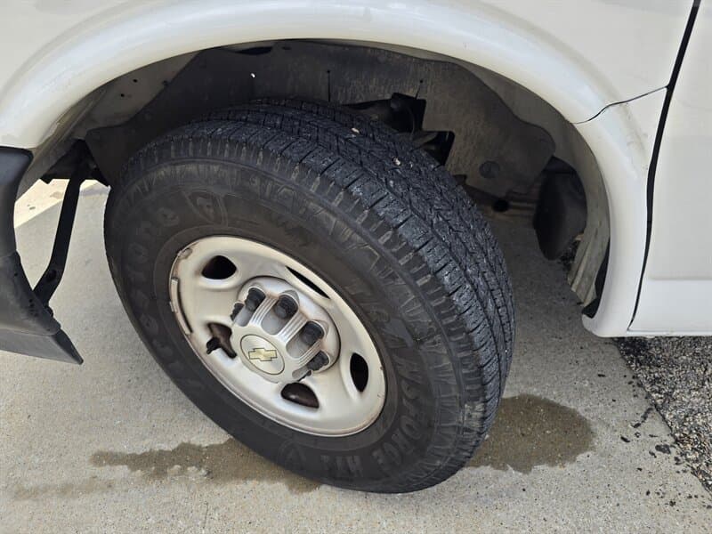 Chevrolet Express 2500 LWB 4.3L V6, gallery photo 14