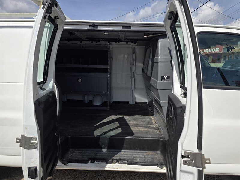 Chevrolet Express 2500 LWB 4.3L V6, gallery photo 17