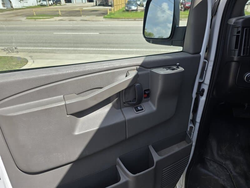 Chevrolet Express 2500 LWB 4.3L V6, gallery photo 24