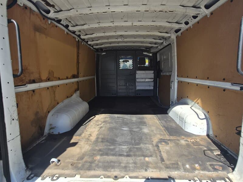 Nissan NV 1500 SV Low Roof, gallery photo 9
